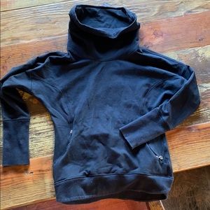 Cowl neck sweater with pockets